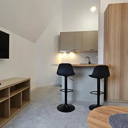 Fieldorfa House 奥斯特罗文卡