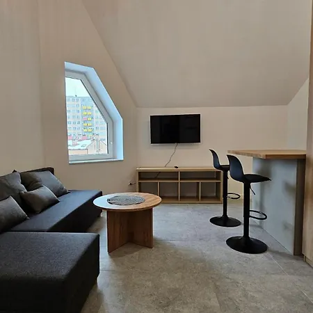 Fieldorfa House * 奥斯特罗文卡