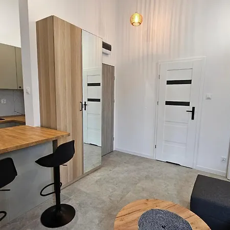 Fieldorfa House * 奥斯特罗文卡