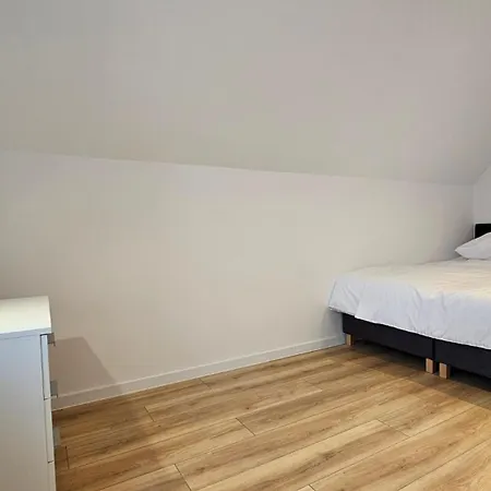 Fieldorfa House 公寓