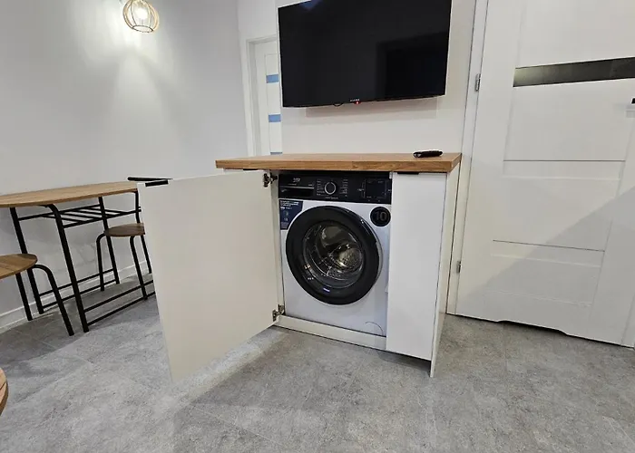 Fieldorfa House 아파트