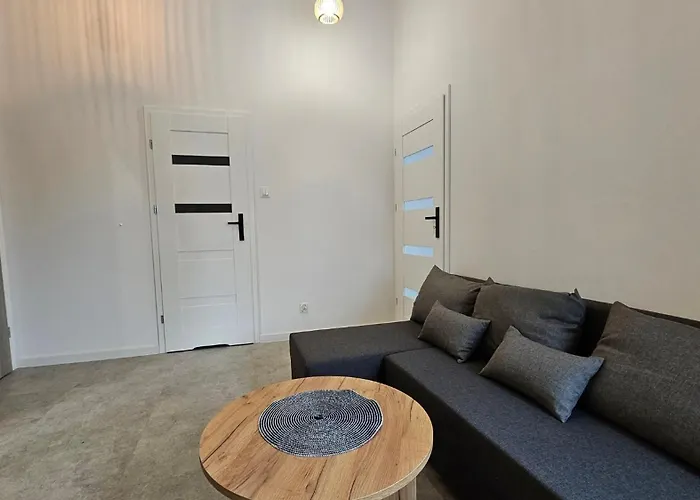 아파트 Fieldorfa House